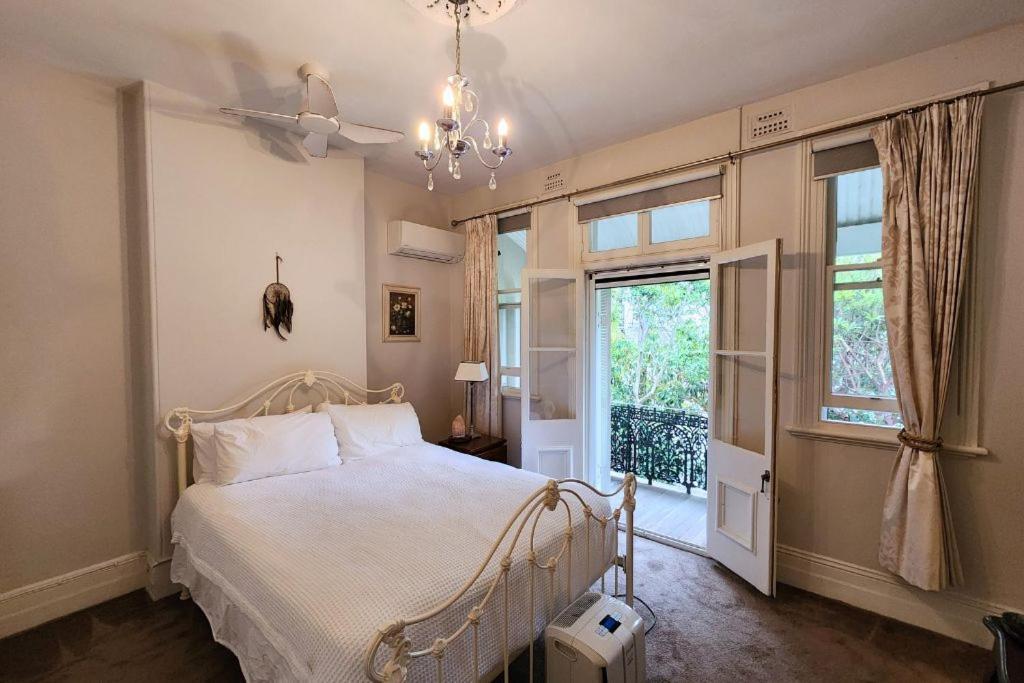 Вилла Discover Paddington - Charming 2-Bed House Сидней Экстерьер фото